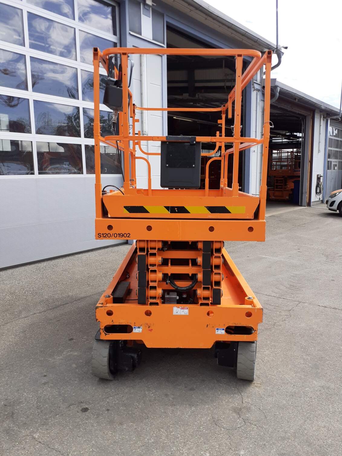 Haulotte Compact 12 (01902) – Bild 4